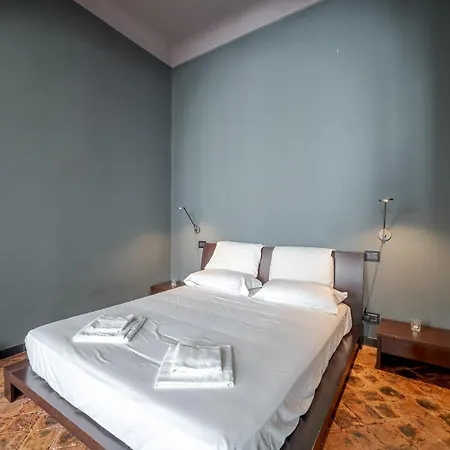 דירה City Center Roomy Apartment *